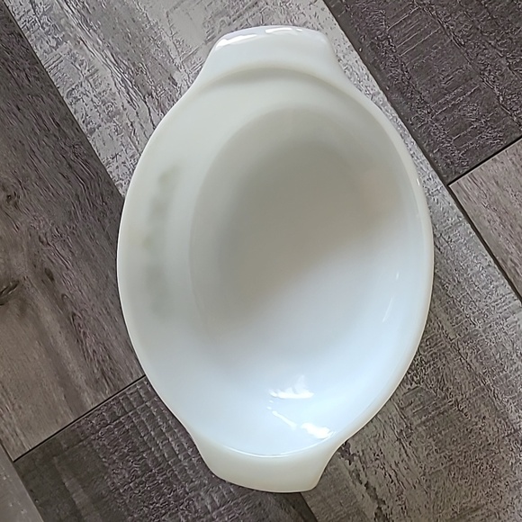 Anchor Hocking Fire King Milk Glass Meadow Green 1.5  QT Baking Dish Casserole - Picture 4 of 6